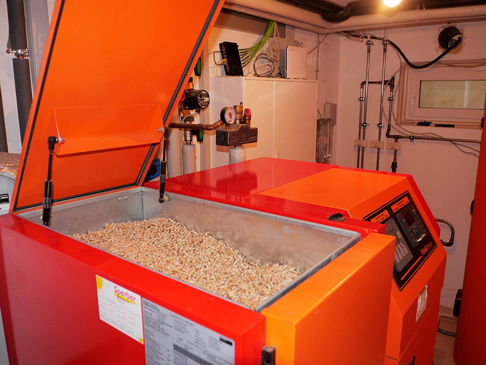 Palletheizung2 bei Elektro Degel GmbH in Schloßvippach